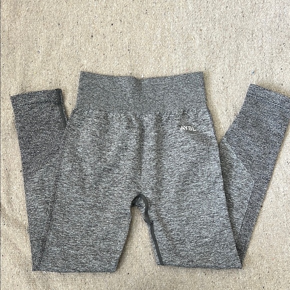 AYBL Gray Seamless Leggings - Picture 1 of 3